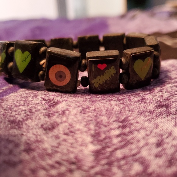 Hot Topic Jewelry - Zombie bracelet